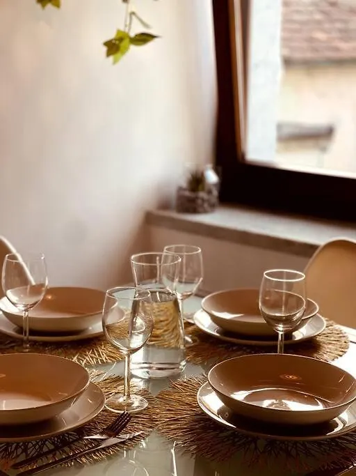 Carrara-Cave Di Marmo-Versilia Exclusive Triplex 0*, Carrara