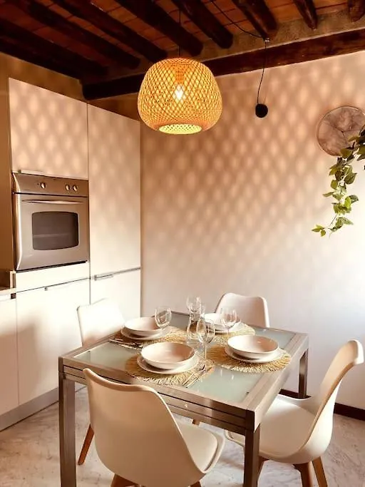 Carrara-Cave Di Marmo-Versilia Exclusive Triplex Holiday home
