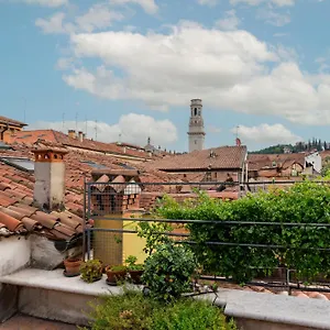  Appartamento Terrazza Garibaldi By Postcardsfrom Italia